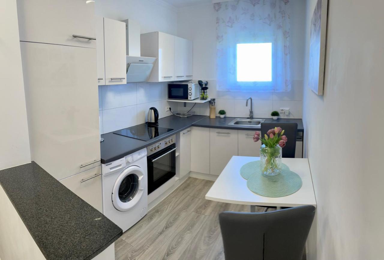 Prime Host Charme Apartment Karlsruhe Bagian luar foto