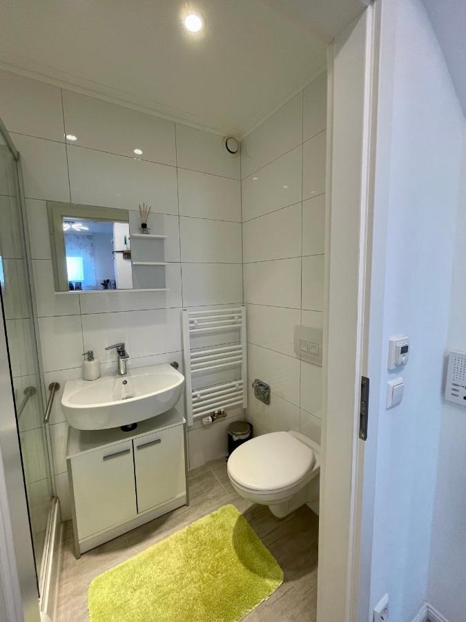 Prime Host Charme Apartment Karlsruhe Bagian luar foto