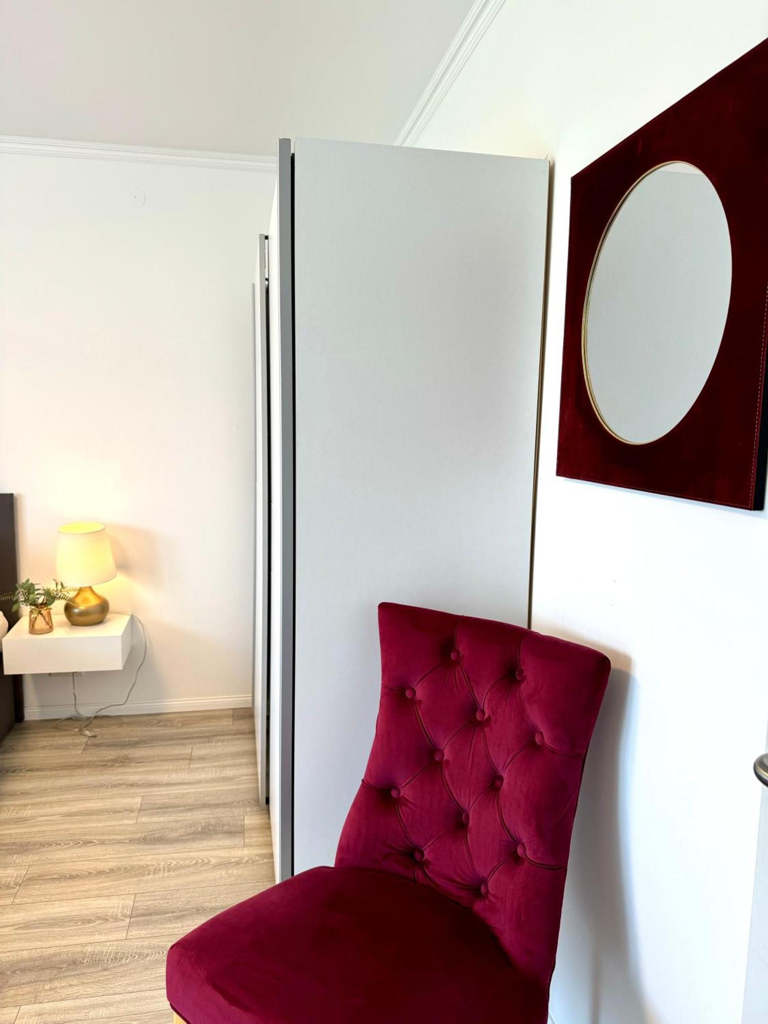 Prime Host Charme Apartment Karlsruhe Bagian luar foto